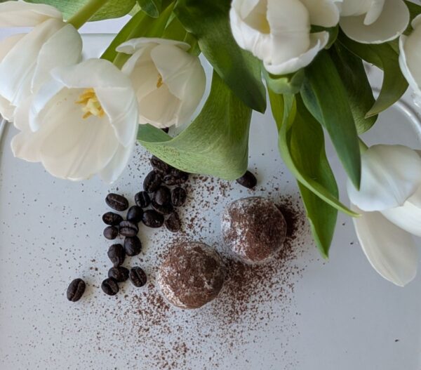 Coffee Amaretti, Peco-chino (Espresso Meets Almond)