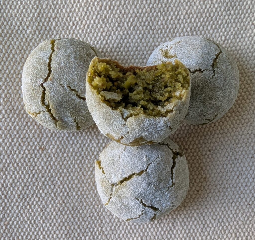 pistachio amaretti cookie