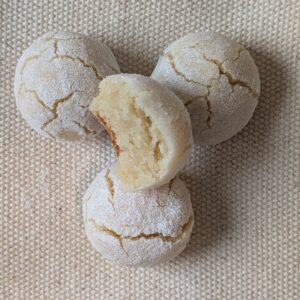 Gluten free classic amaretti cookie