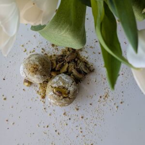 Pistachio Amaretti Cookies